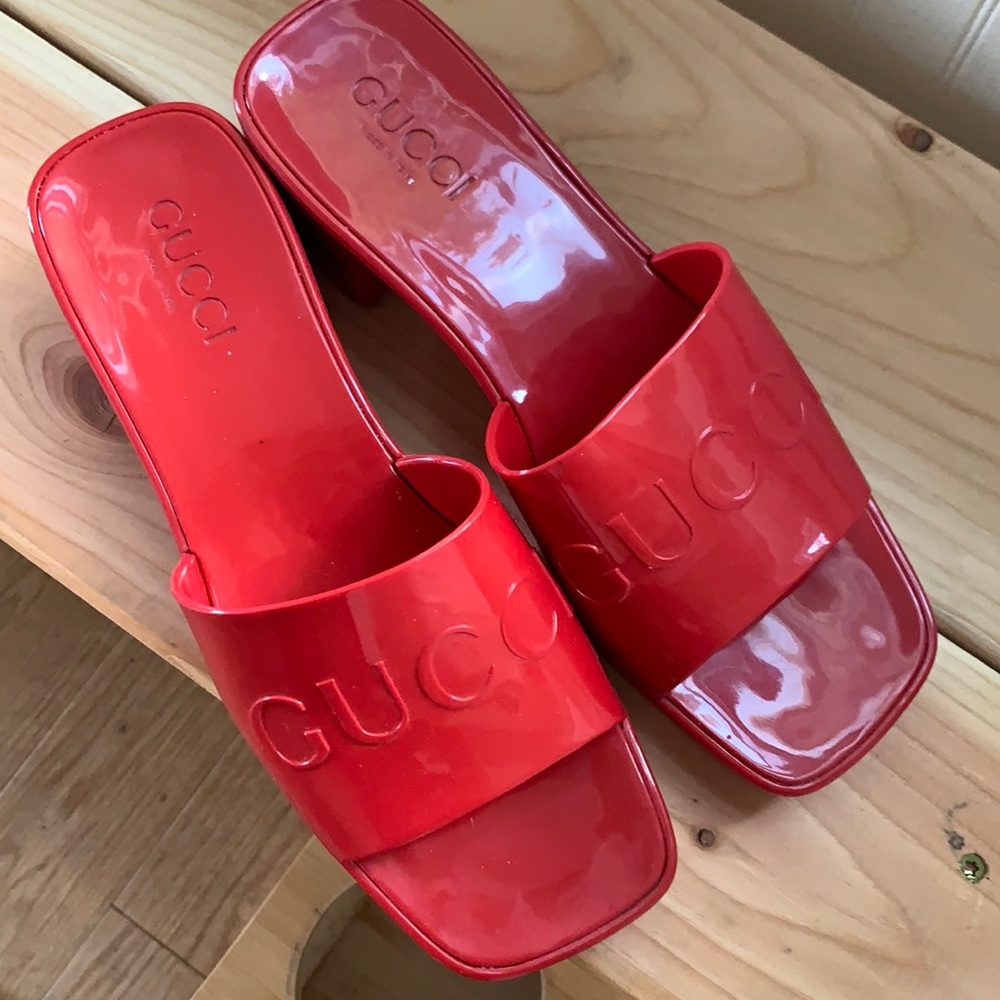 Gucci rubber/jelly slides